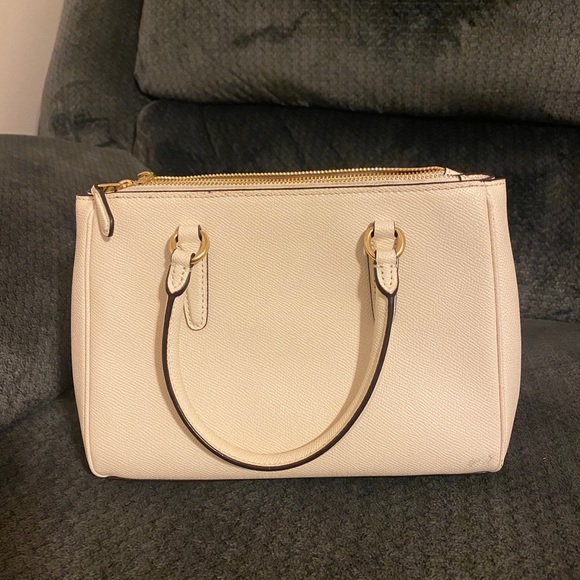 Coach purse - Picture 4 of 5